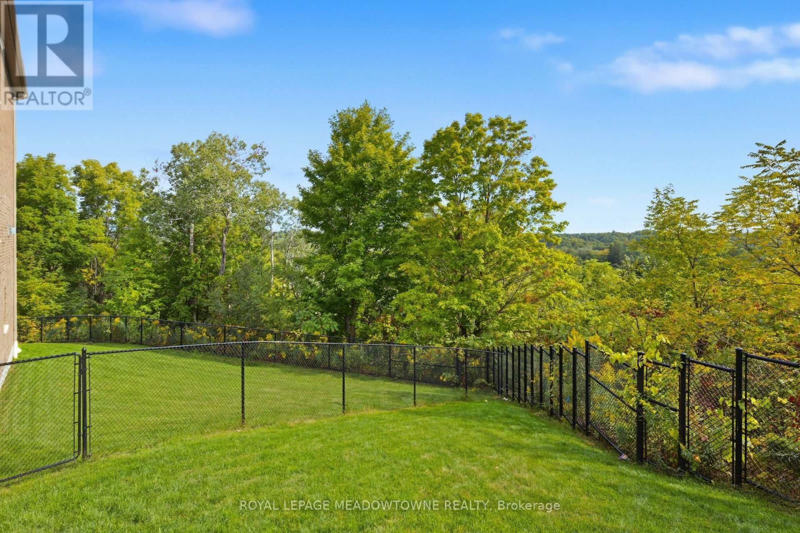 8 J B Robson Court, Halton Hills (Glen Williams), Ontario  L7G 0P3 - Photo 46 - W13799708