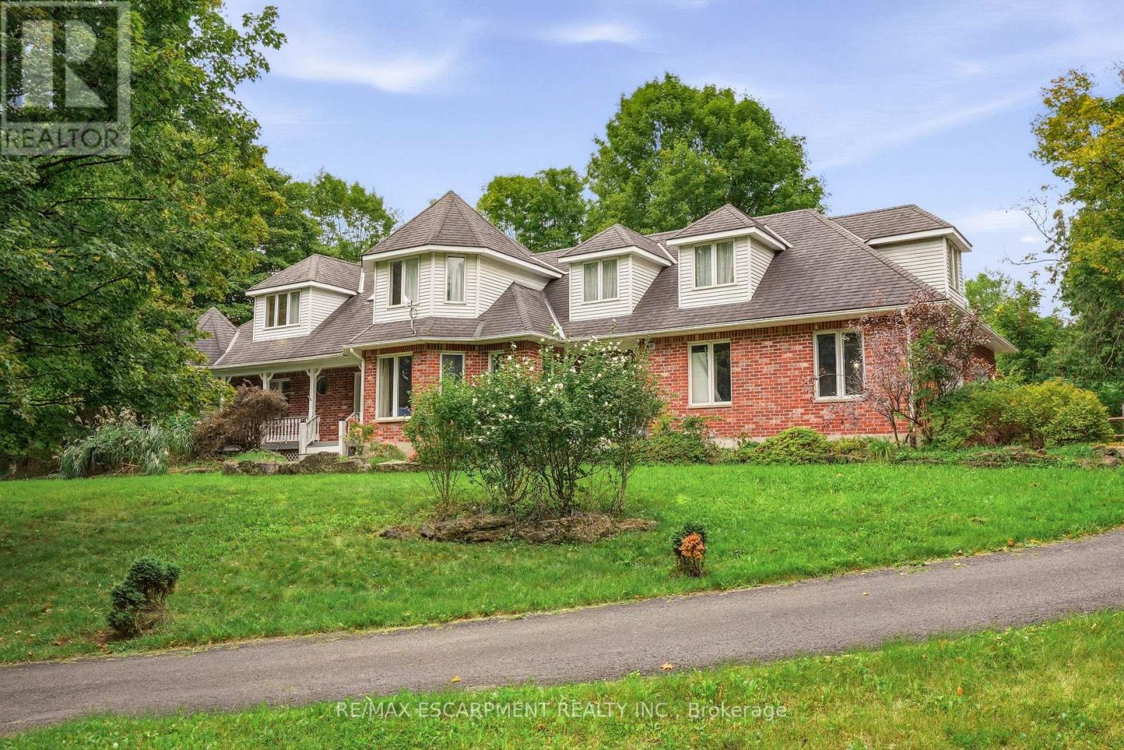 8010 Guelph Line, Milton (Campbellville), Ontario  L0P 1B0 - Photo 2 - W13800022