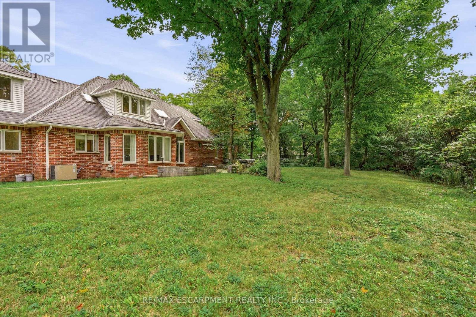8010 Guelph Line, Milton (Campbellville), Ontario  L0P 1B0 - Photo 5 - W13800022