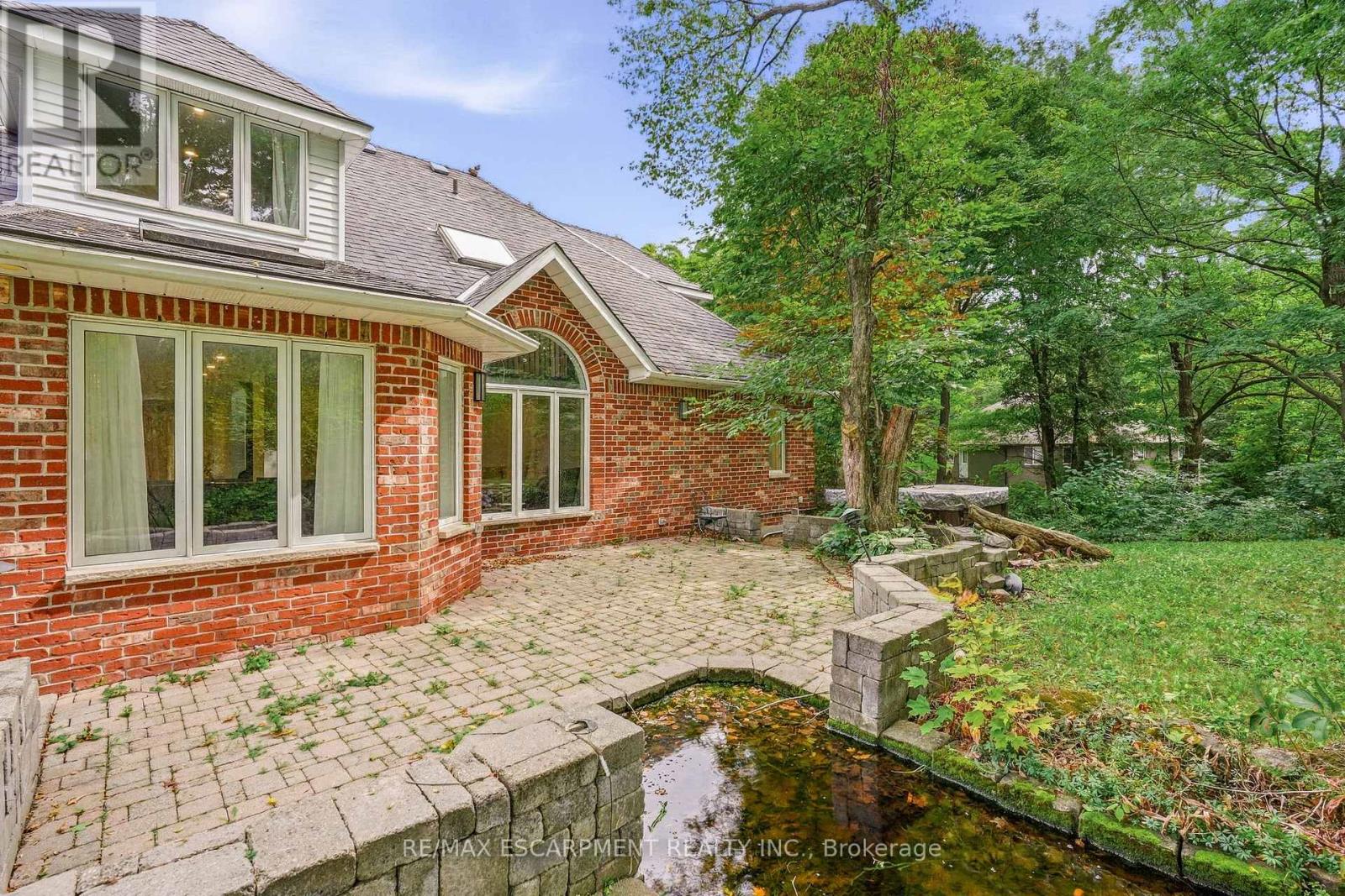 8010 Guelph Line, Milton (Campbellville), Ontario  L0P 1B0 - Photo 6 - W13800022
