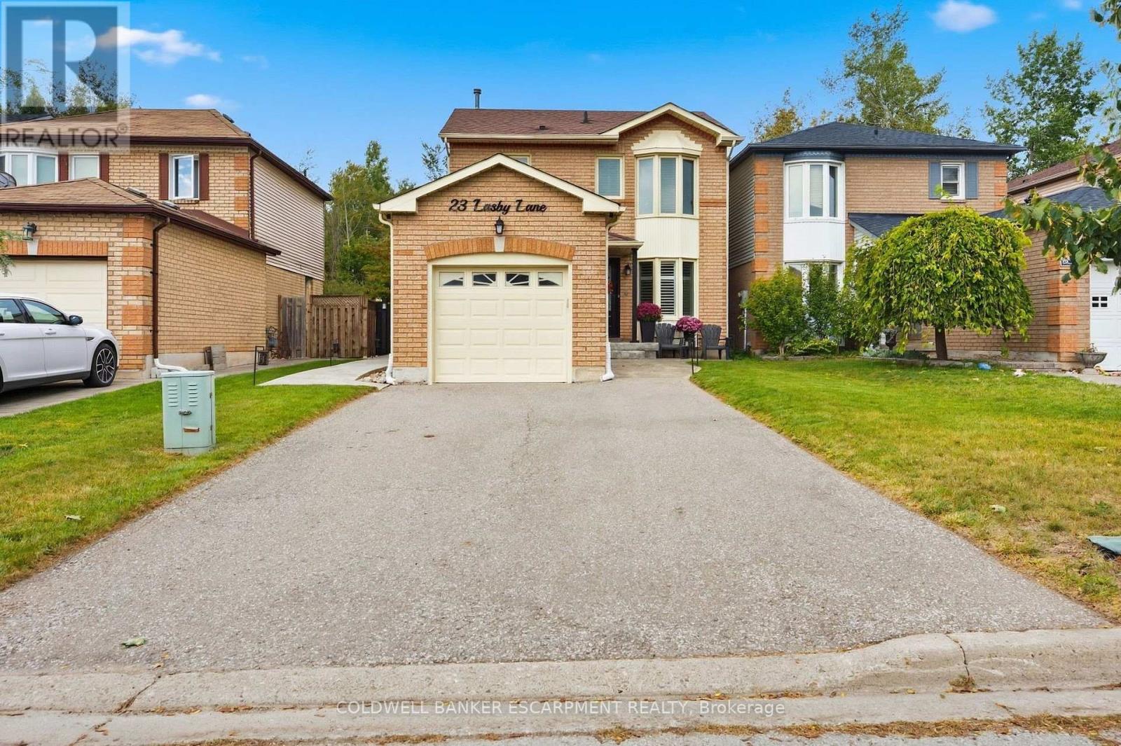 23 Lasby Lane, Halton Hills (Ac Acton), Ontario  L7J 2W9 - Photo 1 - W13800416