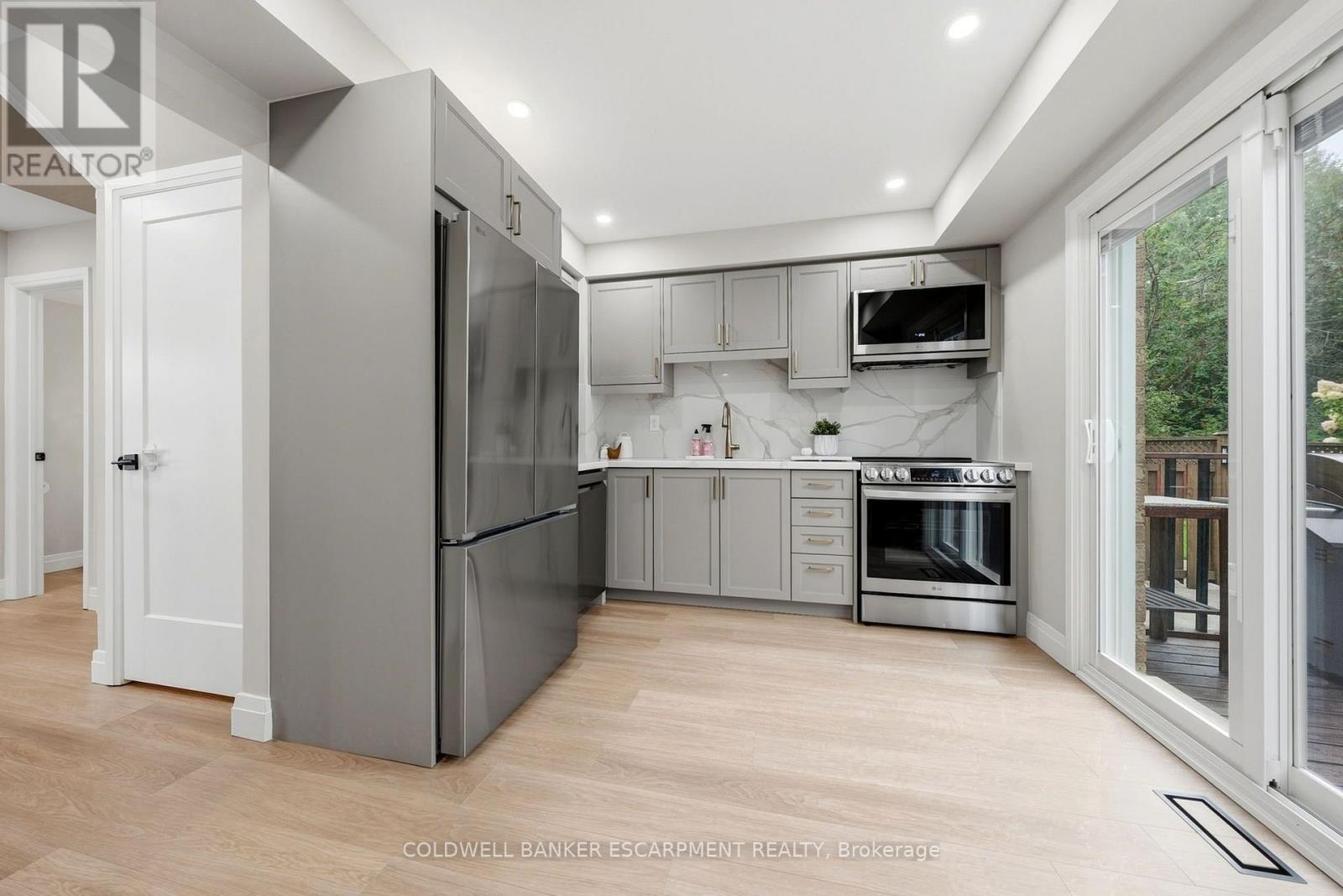 23 Lasby Lane, Halton Hills (Ac Acton), Ontario  L7J 2W9 - Photo 21 - W13800416