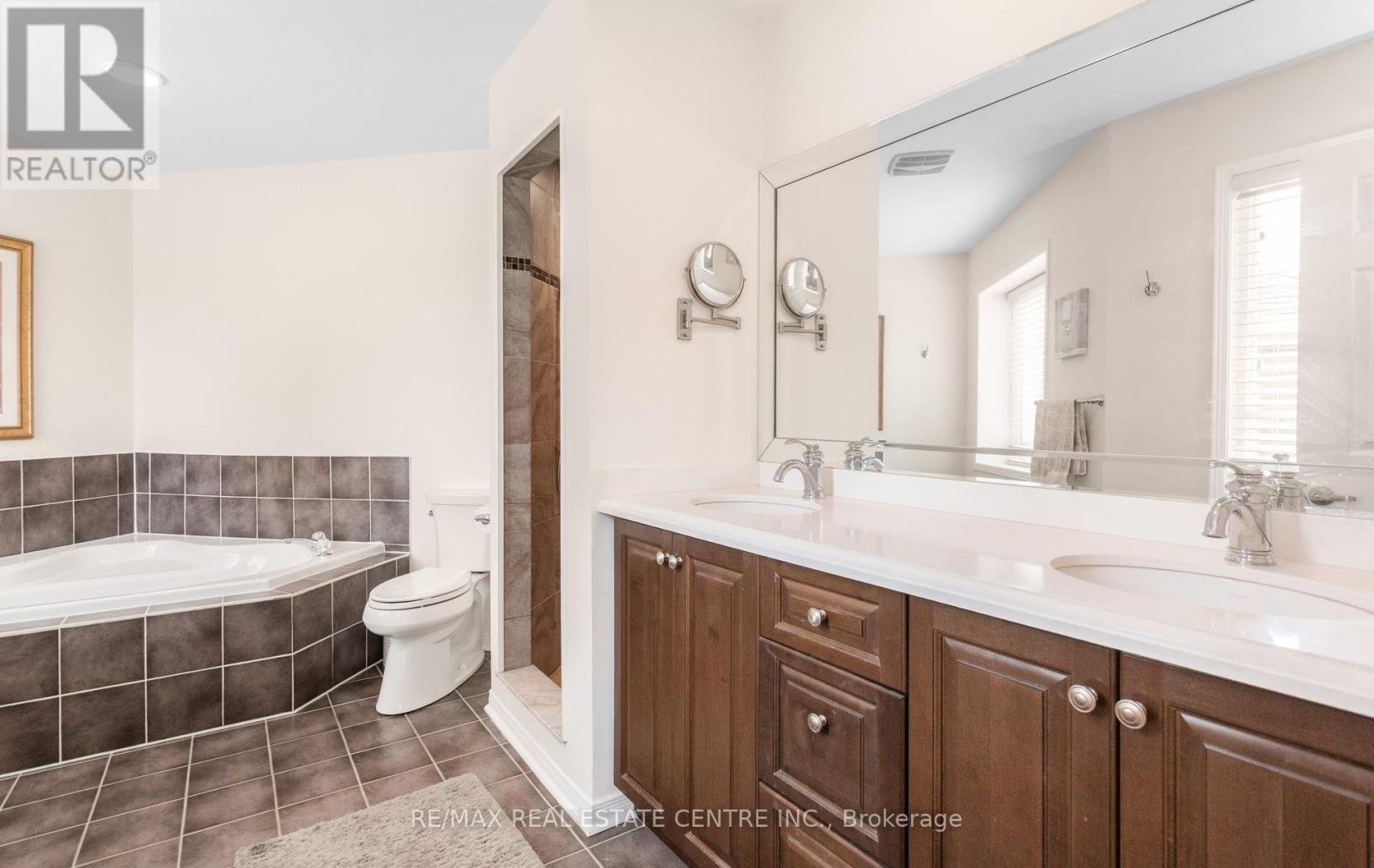 40 Hepburn Crescent N, Halton Hills (Georgetown), Ontario  L7G 5P8 - Photo 22 - W13801674