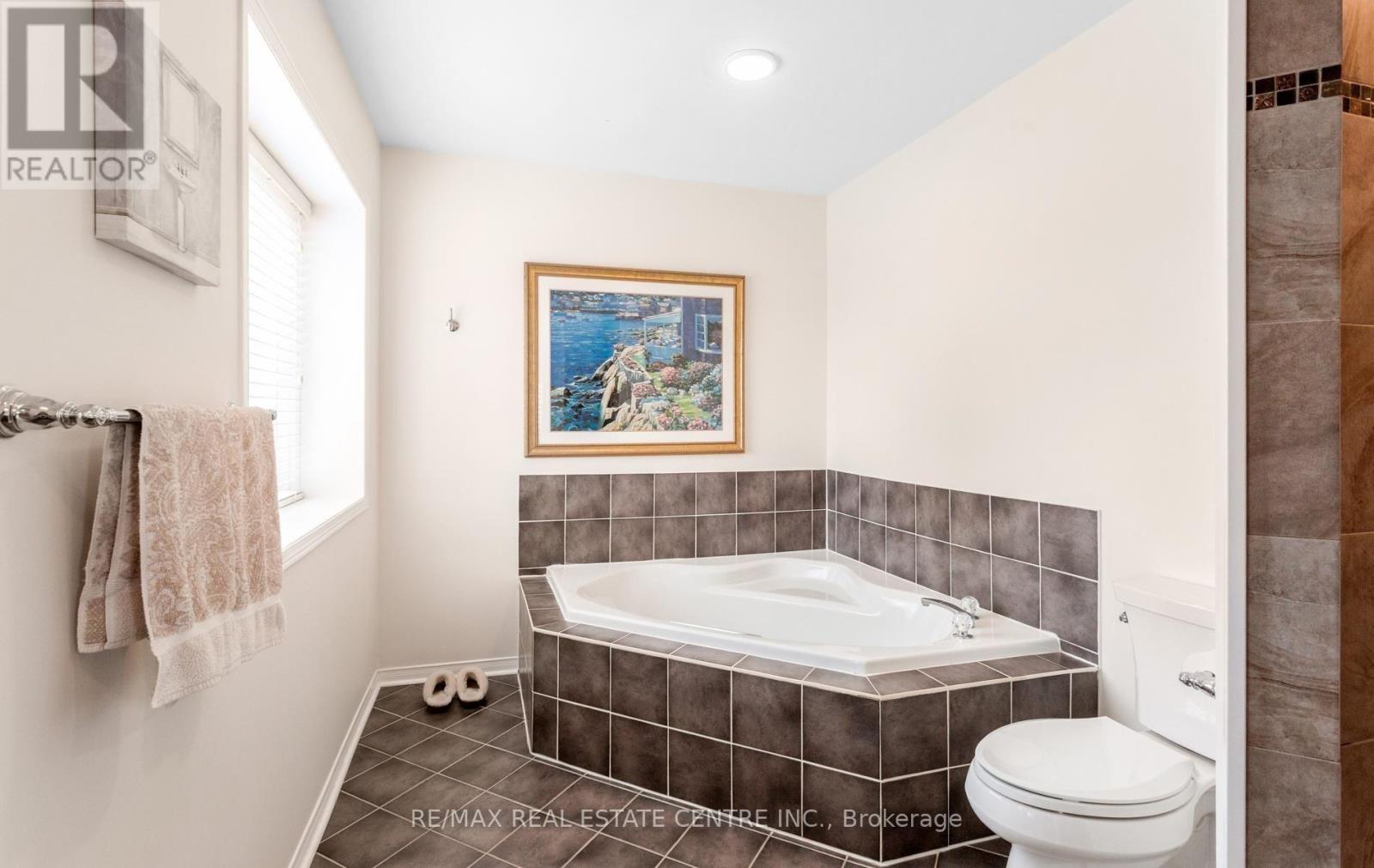 40 Hepburn Crescent N, Halton Hills (Georgetown), Ontario  L7G 5P8 - Photo 24 - W13801674