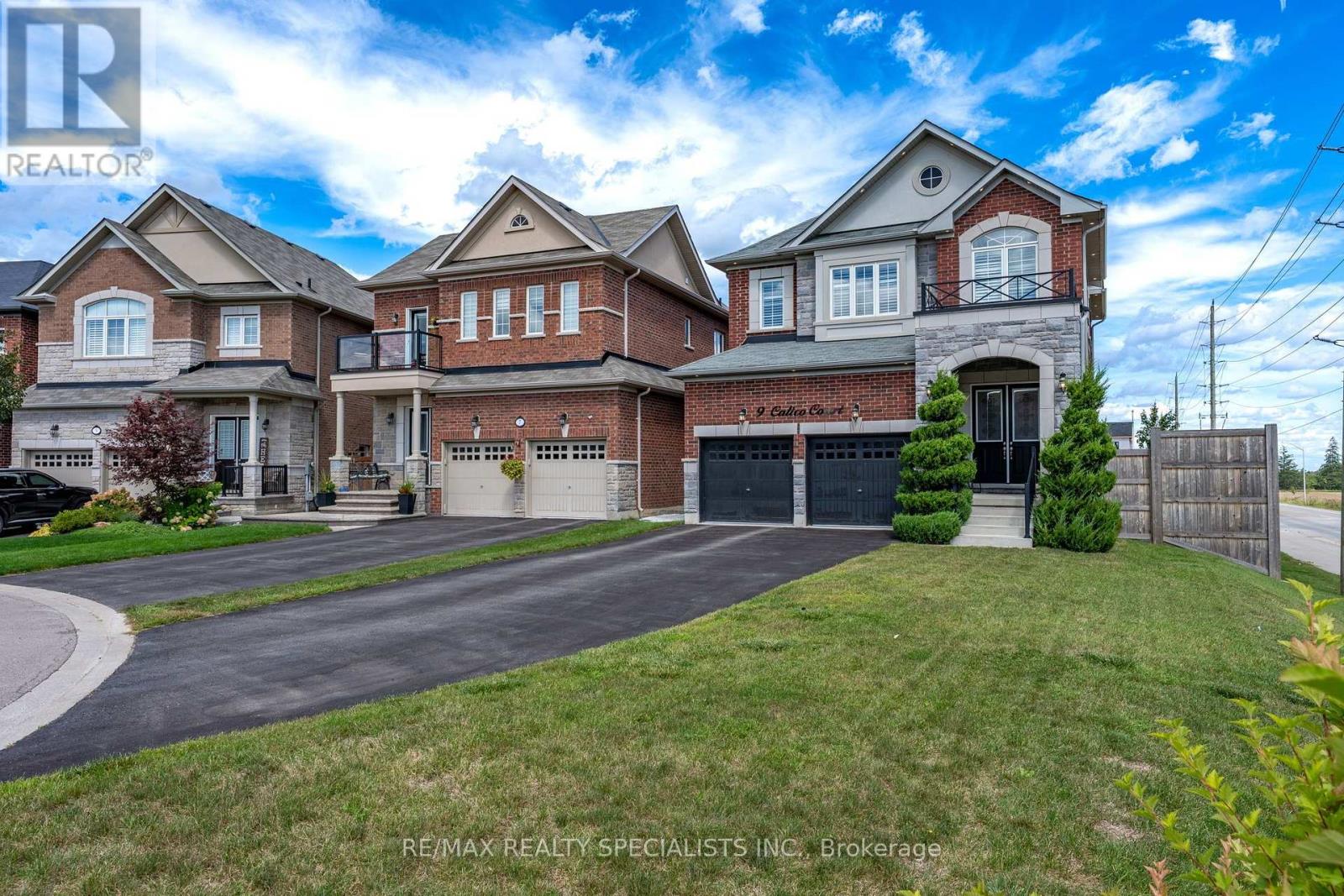 9 Calico Court, Halton Hills (Georgetown), Ontario  L7G 0M1 - Photo 2 - W13801766