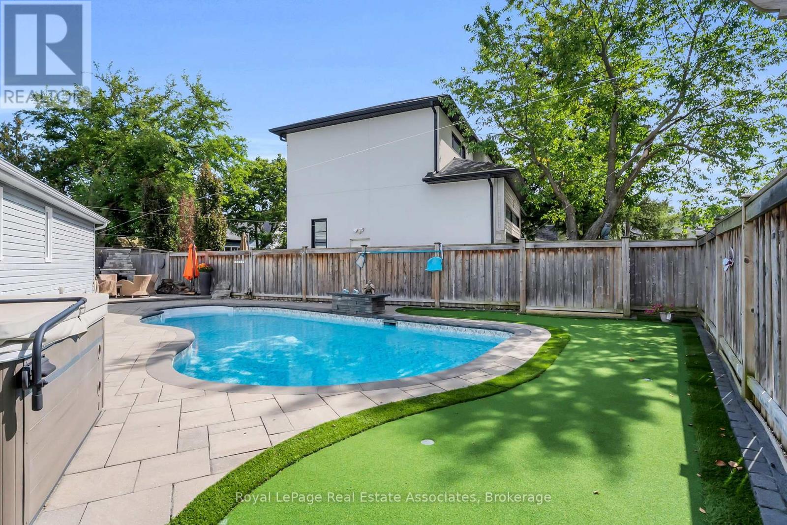11 Churchill Crescent, Halton Hills (Georgetown), Ontario  L7G 2M8 - Photo 38 - W13802276