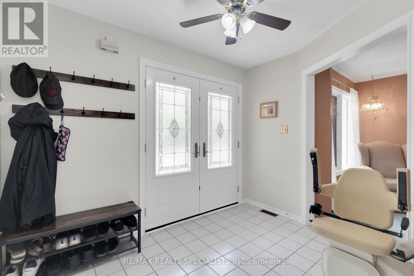 20 Mccullough Crescent, Halton Hills (Georgetown), Ontario  L7G 5N5 - Photo 7 - W13802312