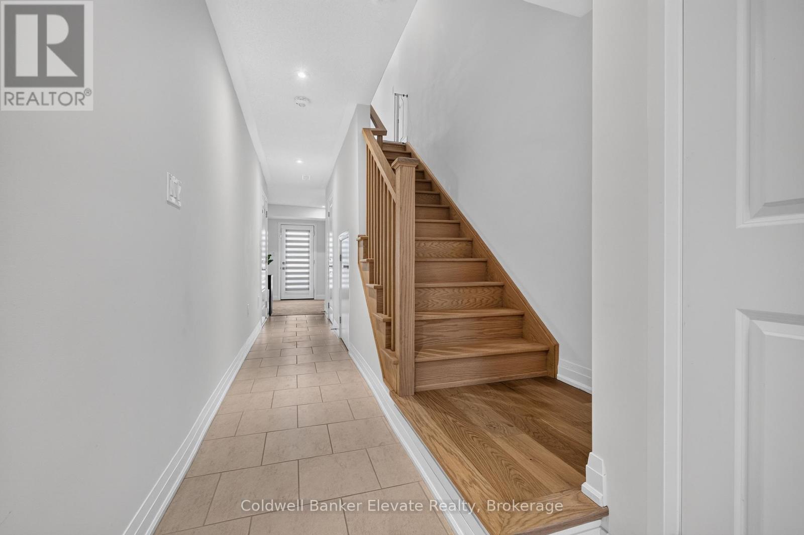 76 Windtree Way, Halton Hills (Georgetown), Ontario  L7G 0P6 - Photo 5 - W13802662