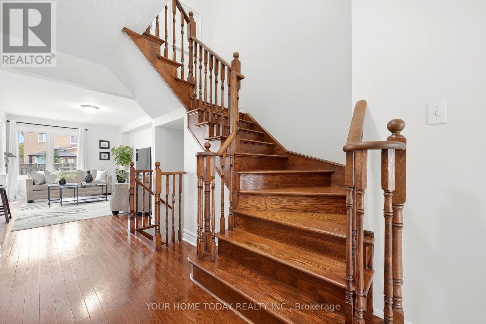 76 Snowberry Crescent, Halton Hills (Georgetown), Ontario  L7G 6M8 - Photo 5 - W13802672