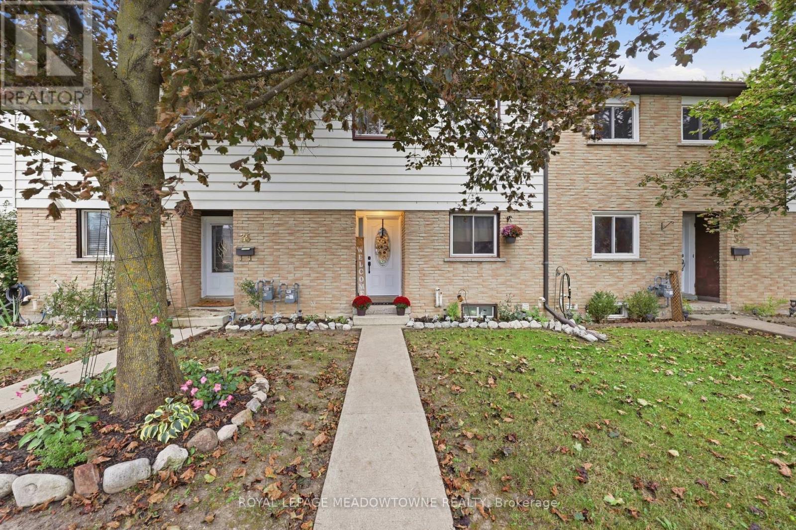 36 - 59 Maple Avenue, Halton Hills (Georgetown), Ontario  L7G 1X8 - Photo 1 - W13803354