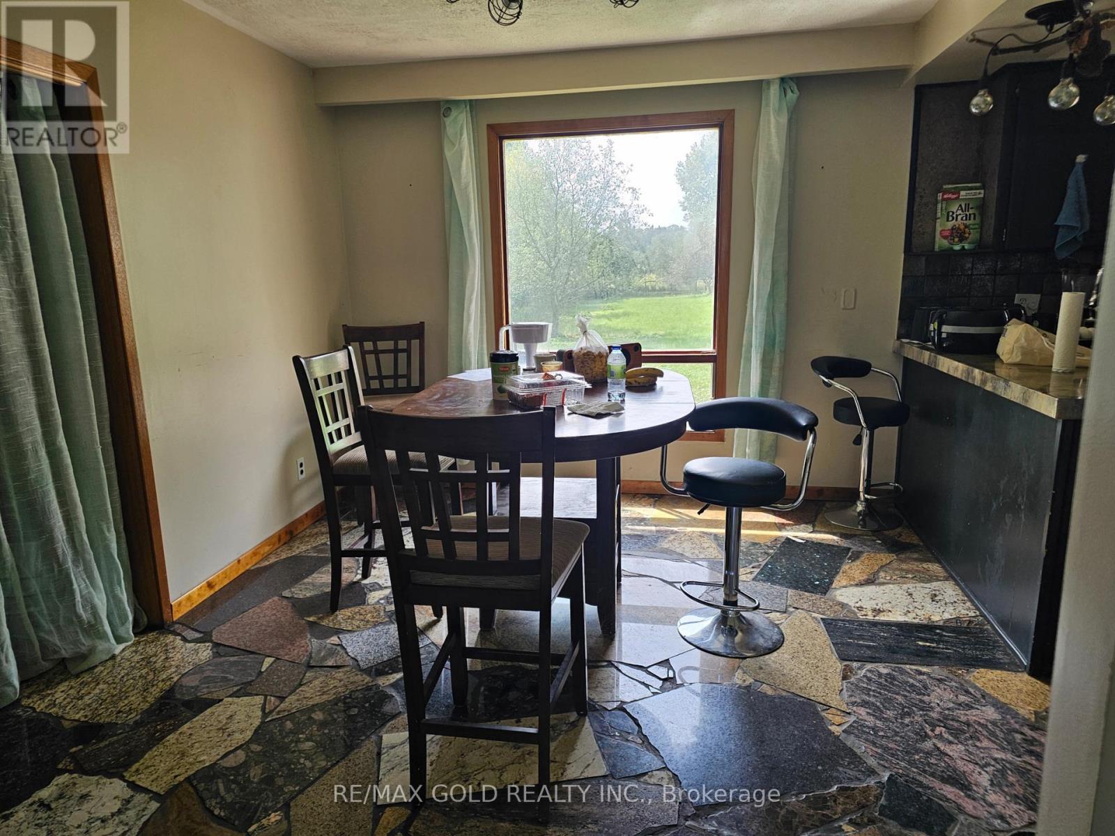 10654 Winston Churchill Boulevard, Halton Hills (Rural Halton Hills), Ontario  L7G 4S7 - Photo 6 - W13807980