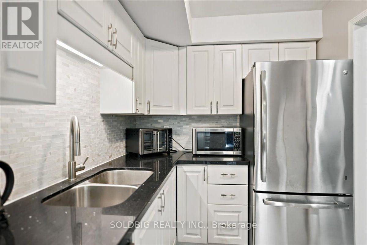 78 - 78 Stewart Maclaren Road, Halton Hills (Georgetown), Ontario  L7G 5L9 - Photo 4 - W13809326