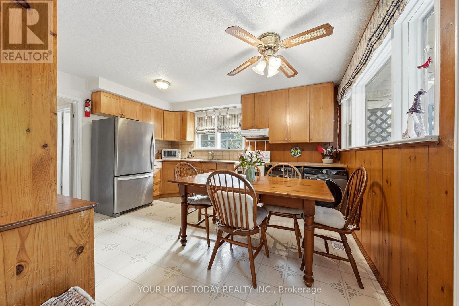 57 Edith Street, Halton Hills (Georgetown), Ontario  L7G 3B4 - Photo 10 - W13809592