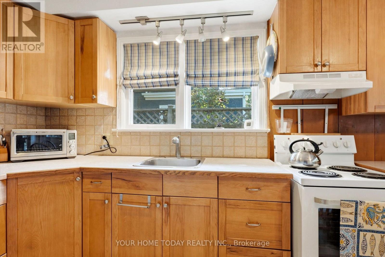 57 Edith Street, Halton Hills (Georgetown), Ontario  L7G 3B4 - Photo 13 - W13809592