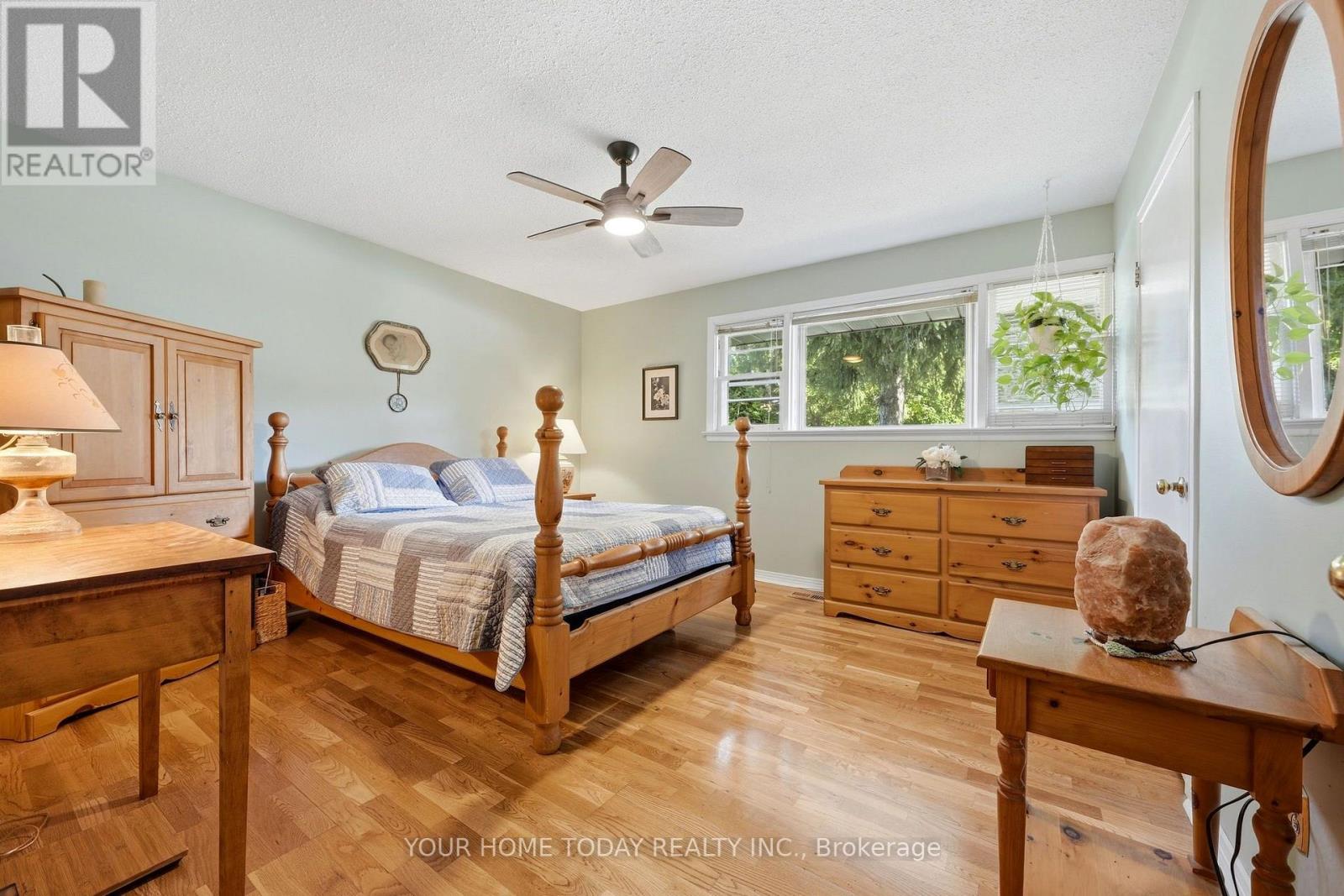57 Edith Street, Halton Hills (Georgetown), Ontario  L7G 3B4 - Photo 16 - W13809592