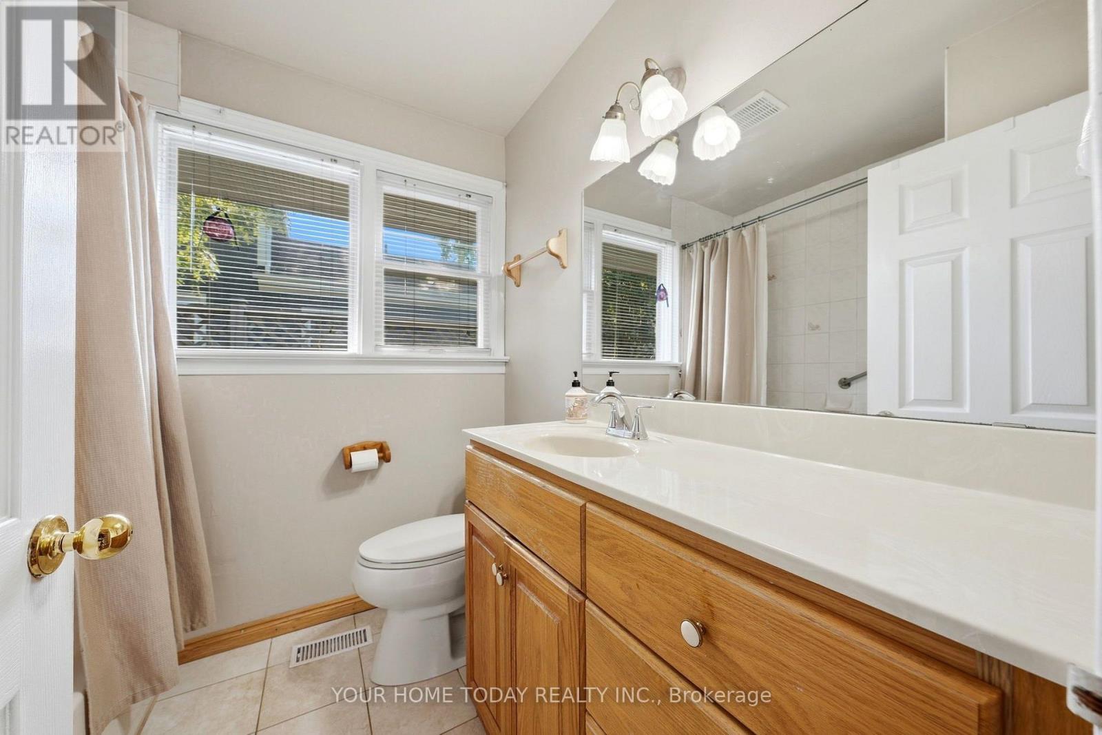 57 Edith Street, Halton Hills (Georgetown), Ontario  L7G 3B4 - Photo 18 - W13809592