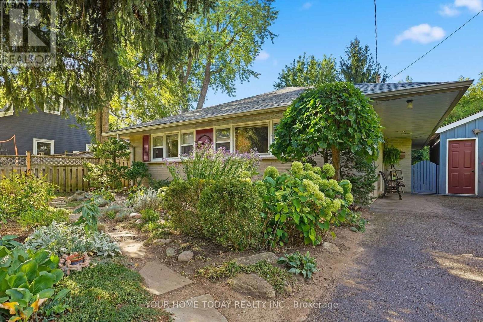 57 Edith Street, Halton Hills (Georgetown), Ontario  L7G 3B4 - Photo 2 - W13809592