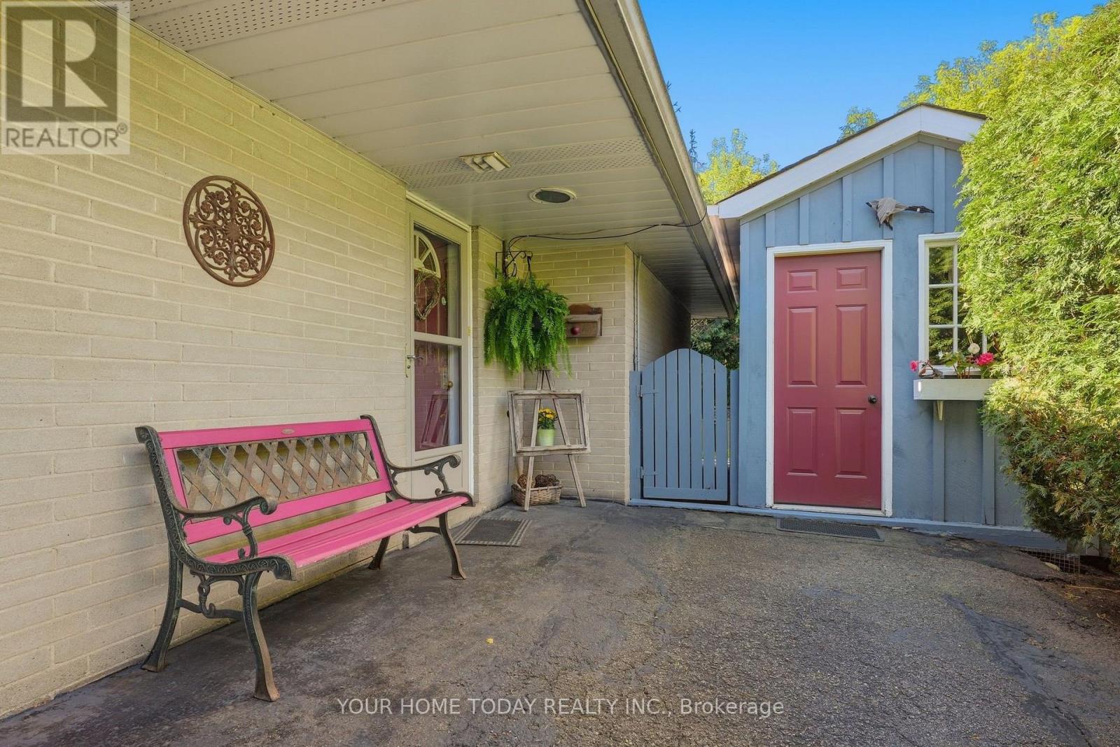 57 Edith Street, Halton Hills (Georgetown), Ontario  L7G 3B4 - Photo 4 - W13809592