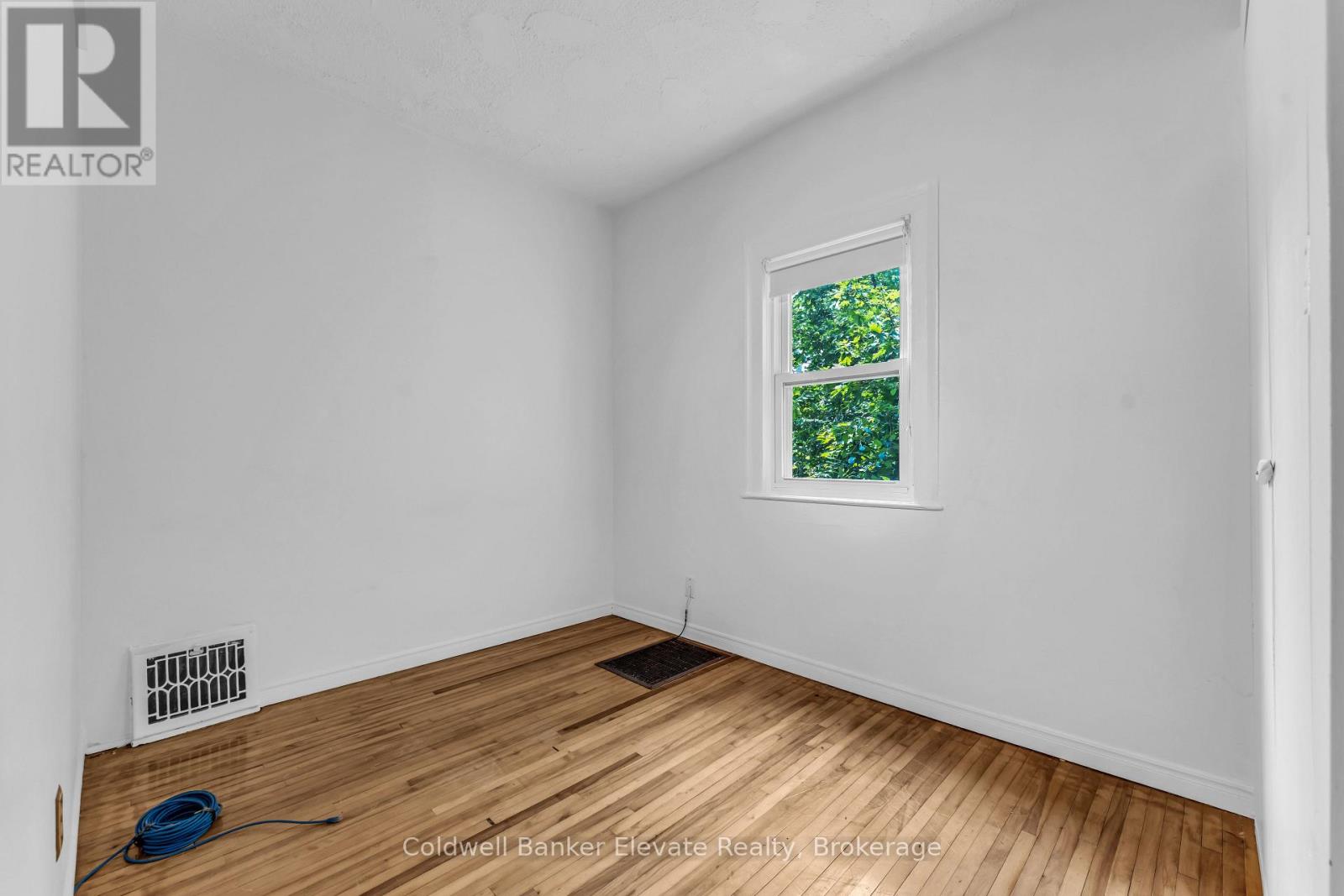 127 Main Street S, Halton Hills (Georgetown), Ontario  L7G 3E5 - Photo 11 - W13809686