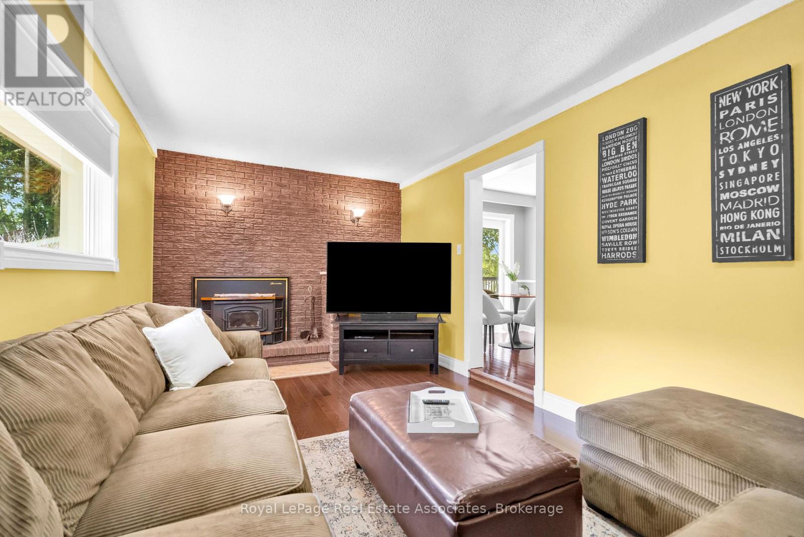 233 Elmore Drive, Halton Hills (Ac Acton), Ontario  L7J 1T8 - Photo 11 - W13809700