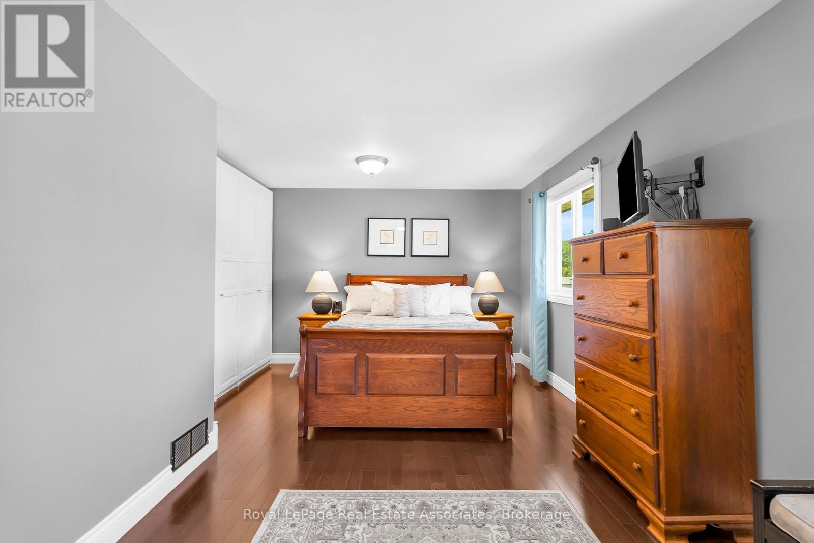 233 Elmore Drive, Halton Hills (Ac Acton), Ontario  L7J 1T8 - Photo 19 - W13809700