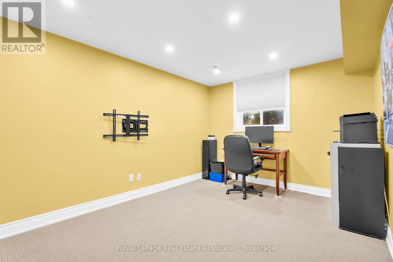 233 Elmore Drive, Halton Hills (Ac Acton), Ontario  L7J 1T8 - Photo 25 - W13809700