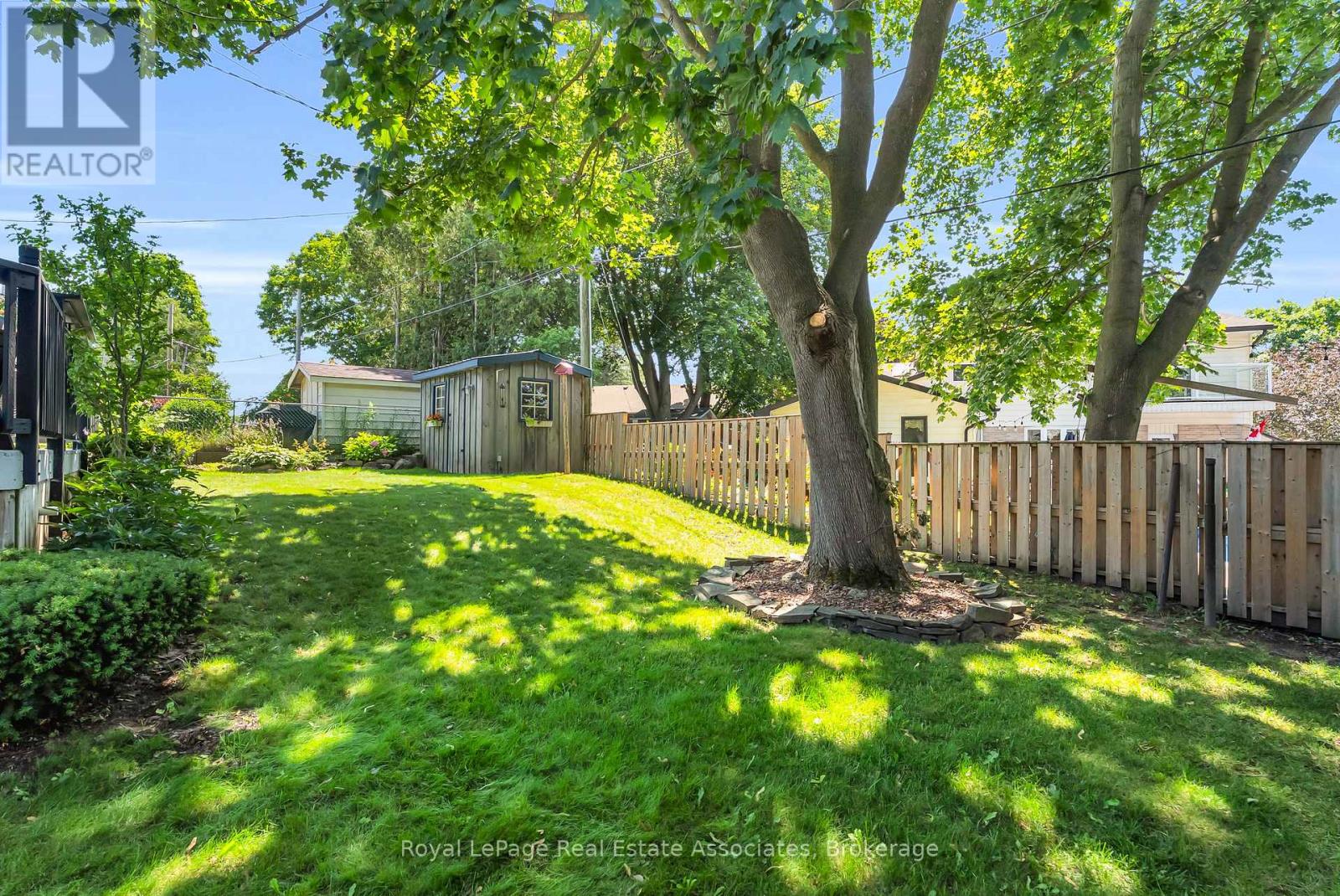 233 Elmore Drive, Halton Hills (Ac Acton), Ontario  L7J 1T8 - Photo 35 - W13809700