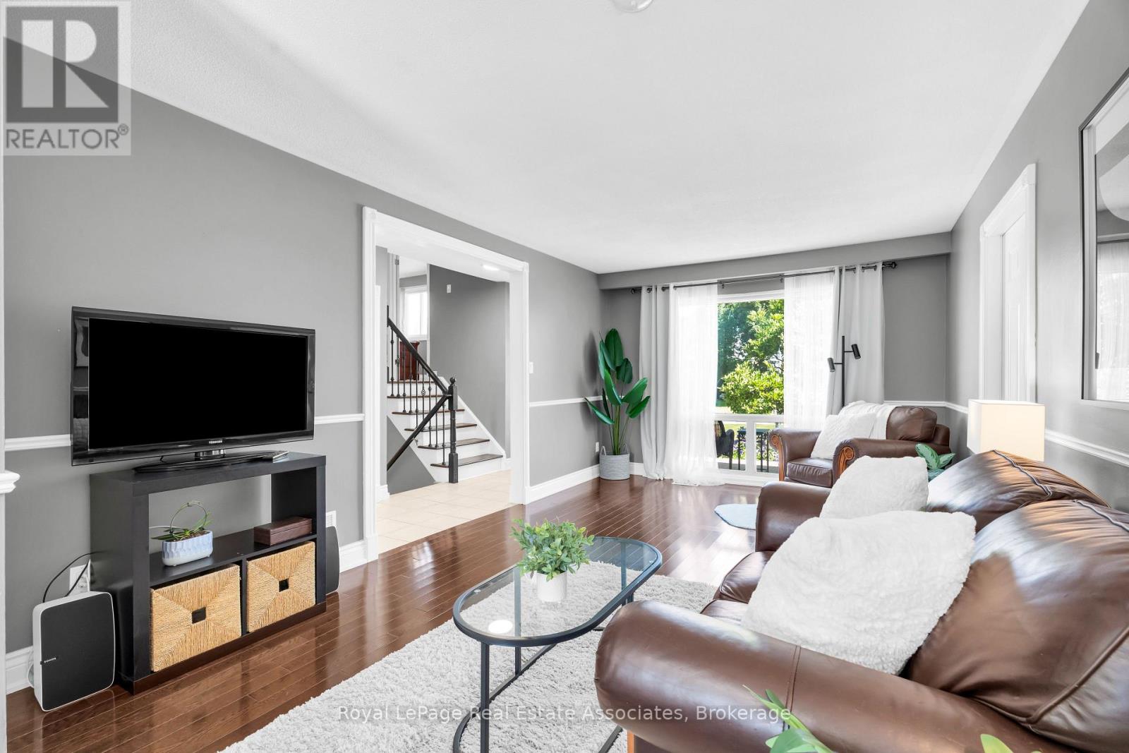 233 Elmore Drive, Halton Hills (Ac Acton), Ontario  L7J 1T8 - Photo 8 - W13809700