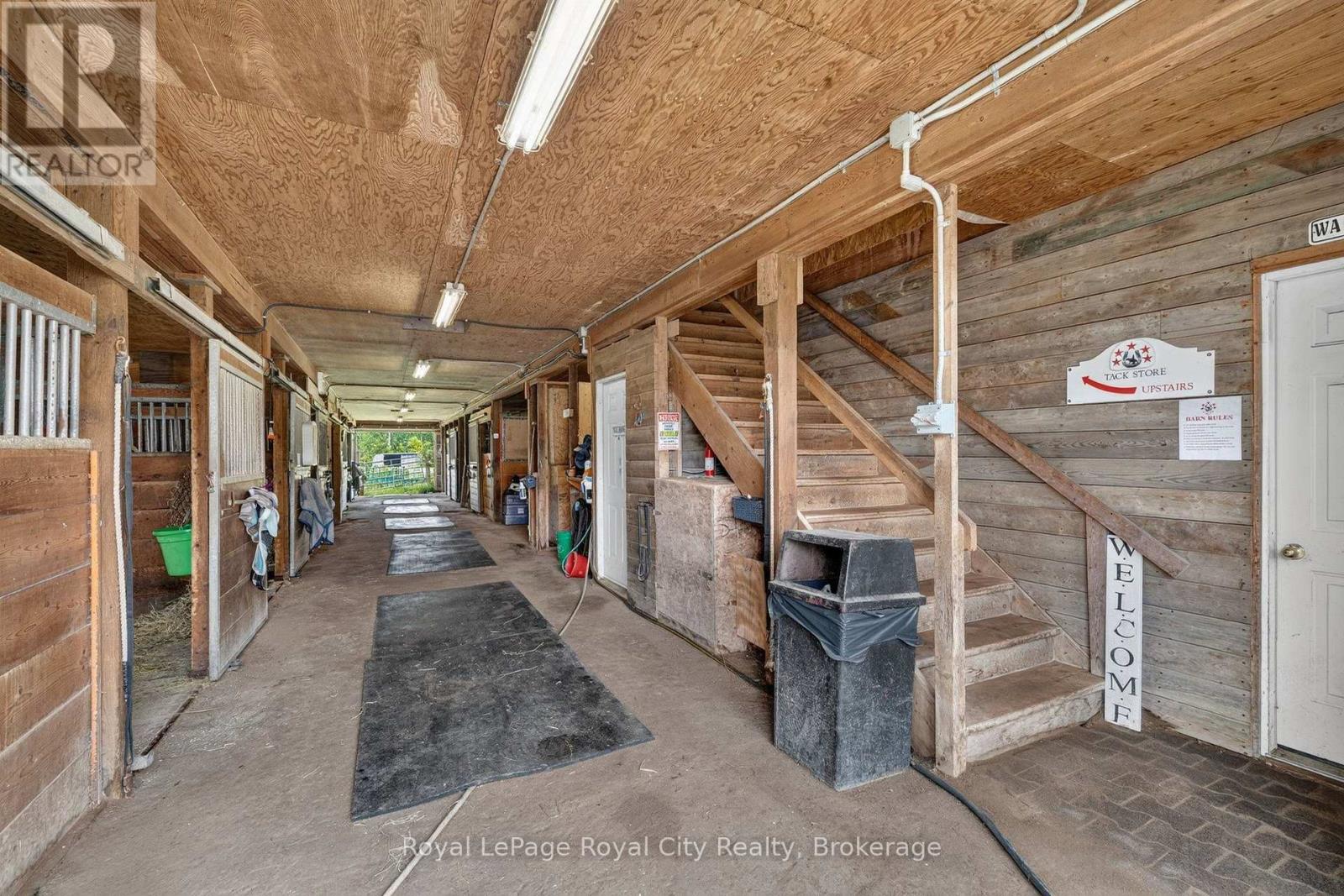 11233 2nd Line, Milton (Campbellville), Ontario  L0P 1B0 - Photo 34 - W13810016
