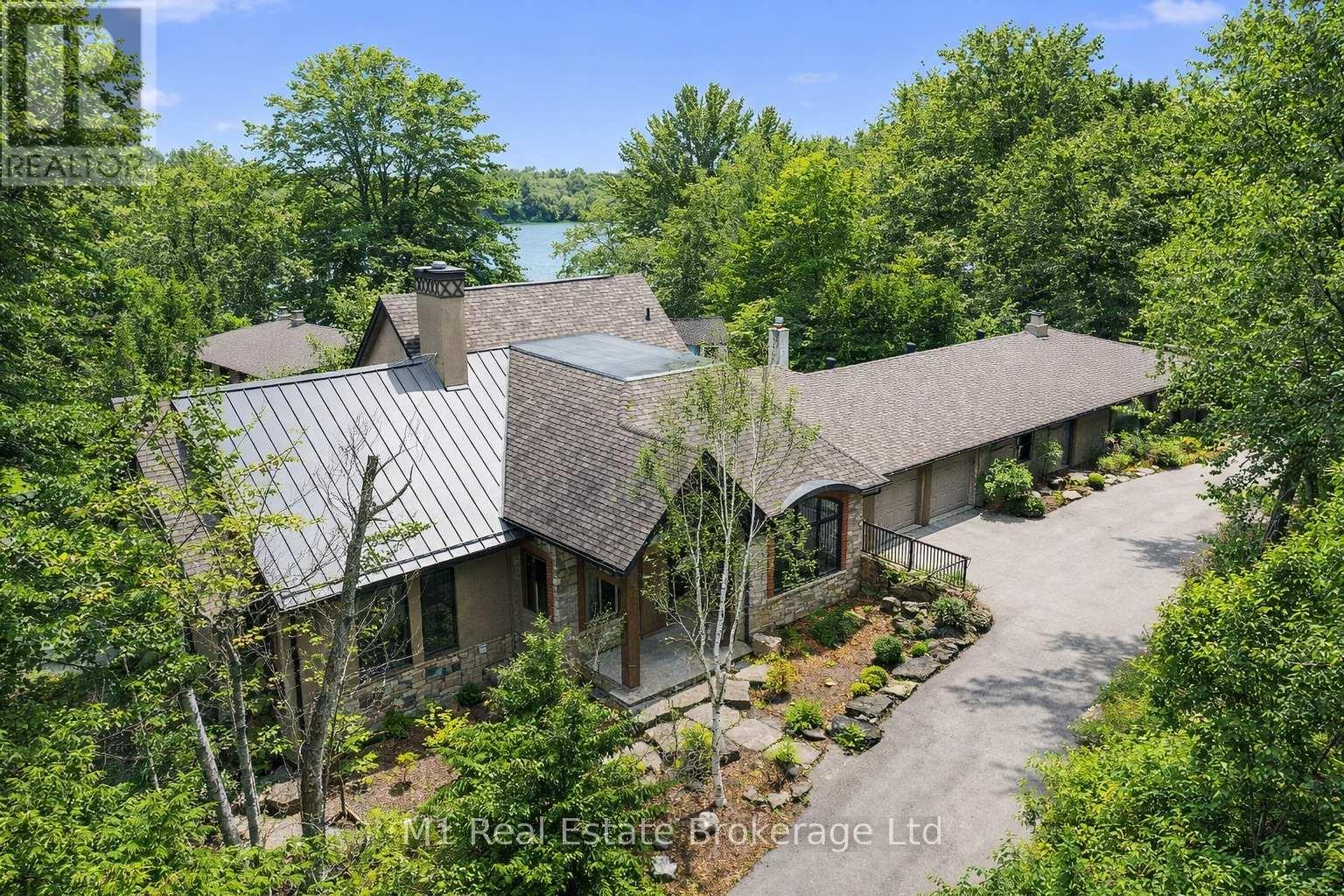 13569 Dublin Line, Halton Hills (Rural Halton Hills), Ontario  L7J 2L7 - Photo 3 - W13811052