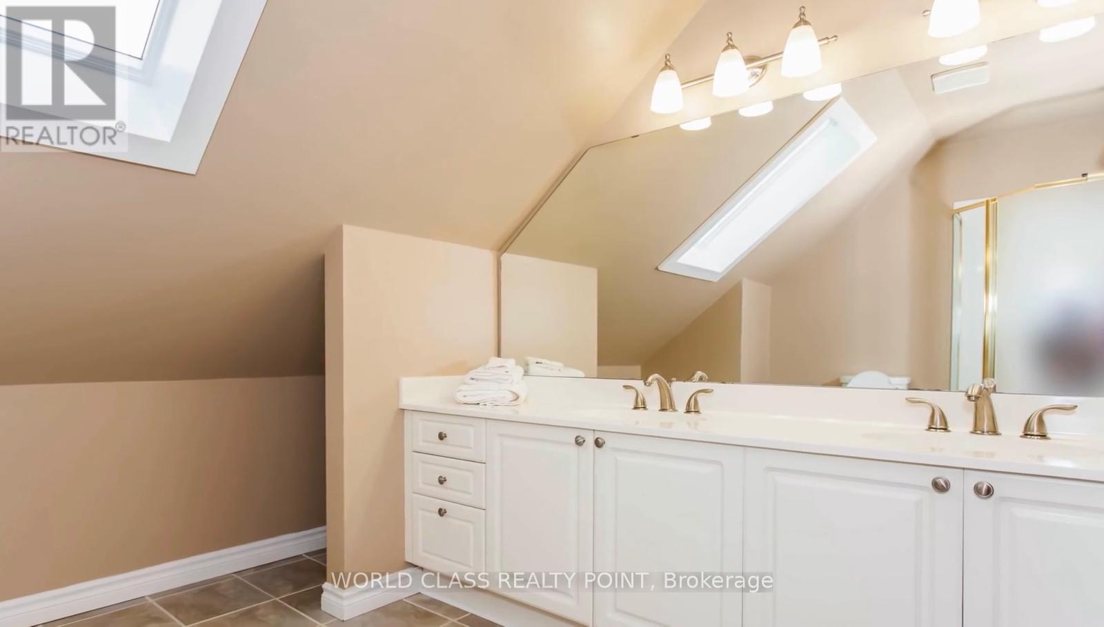 155 Meadowland Crescent, Milton (Campbellville), Ontario  L0P 0A1 - Photo 25 - W13811136