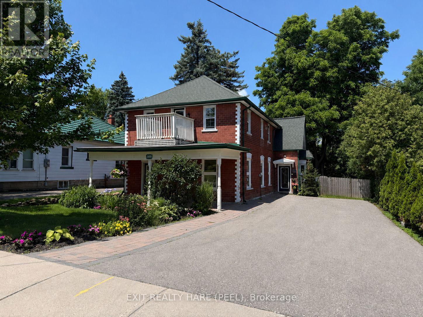 31 BROCK STREET, halton hills (ac acton), Ontario