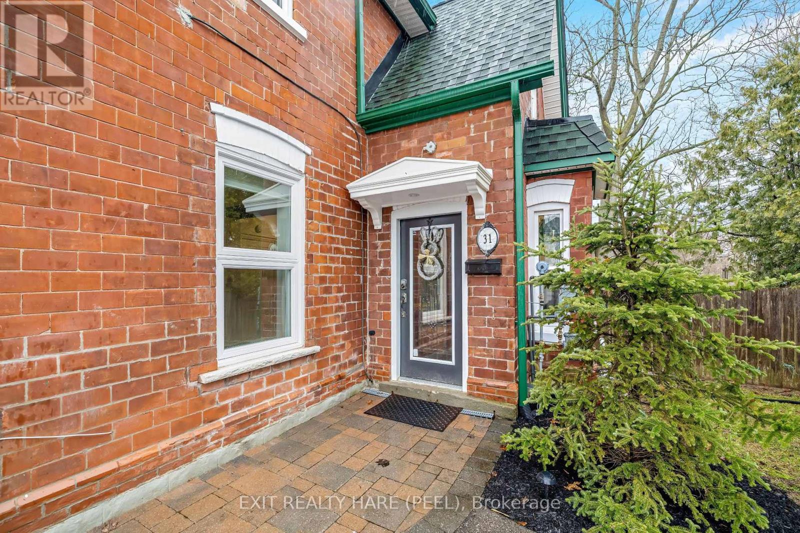 31 Brock Street, Halton Hills (Ac Acton), Ontario  L7J 1N3 - Photo 3 - W13811480