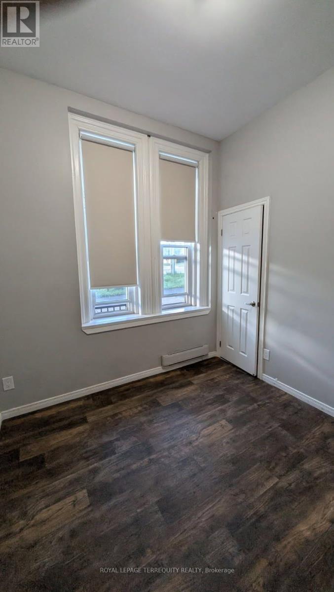 2 - 44 Main Street N, Halton Hills (Georgetown), Ontario  L7G 3G8 - Photo 6 - W13814392