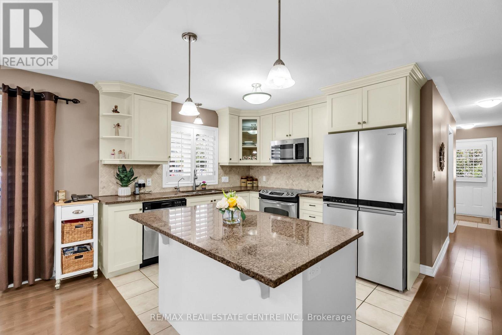 22 John Goy Sr Trail, Halton Hills (Ac Acton), Ontario  L7J 0A6 - Photo 11 - W13818292