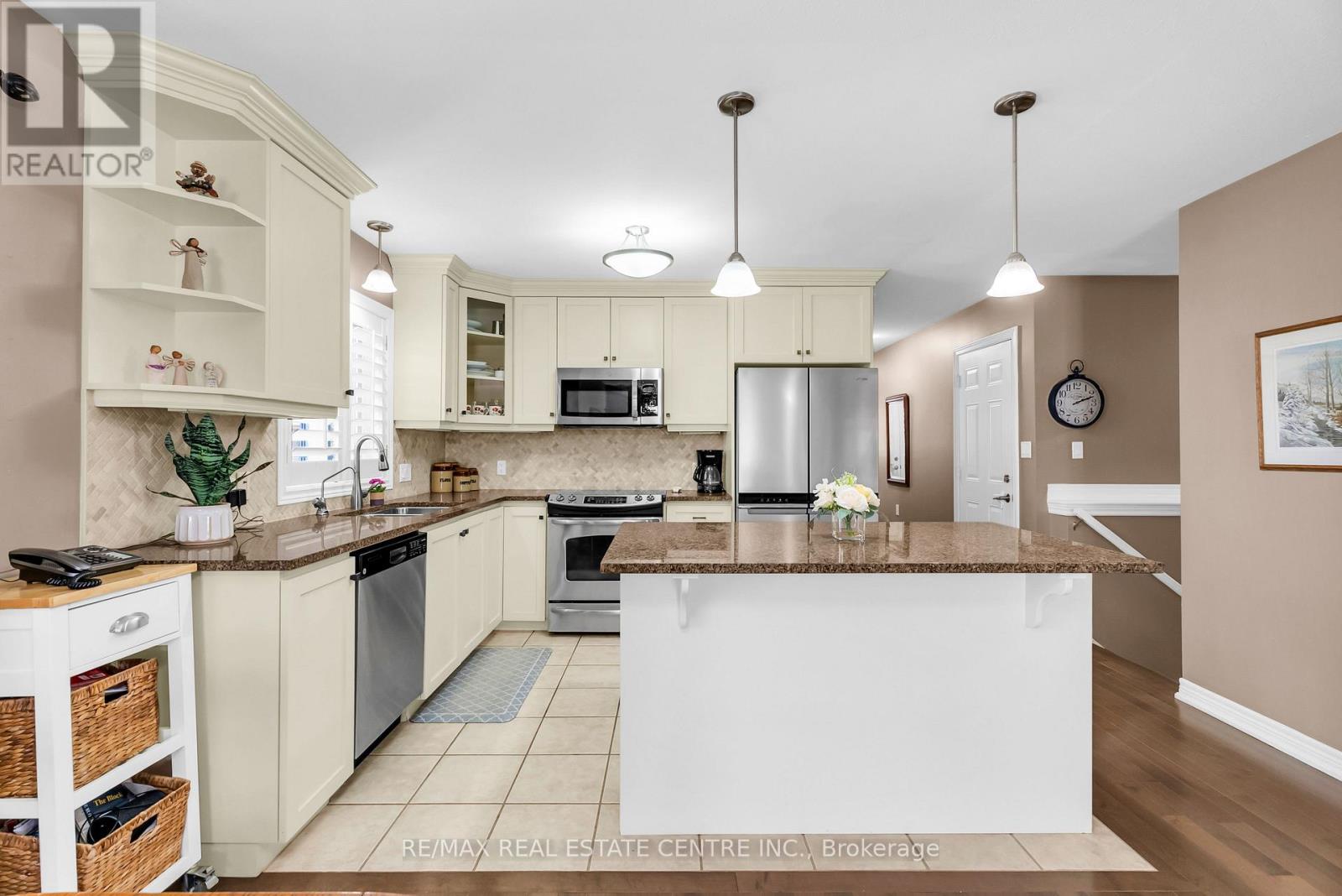 22 John Goy Sr Trail, Halton Hills (Ac Acton), Ontario  L7J 0A6 - Photo 12 - W13818292