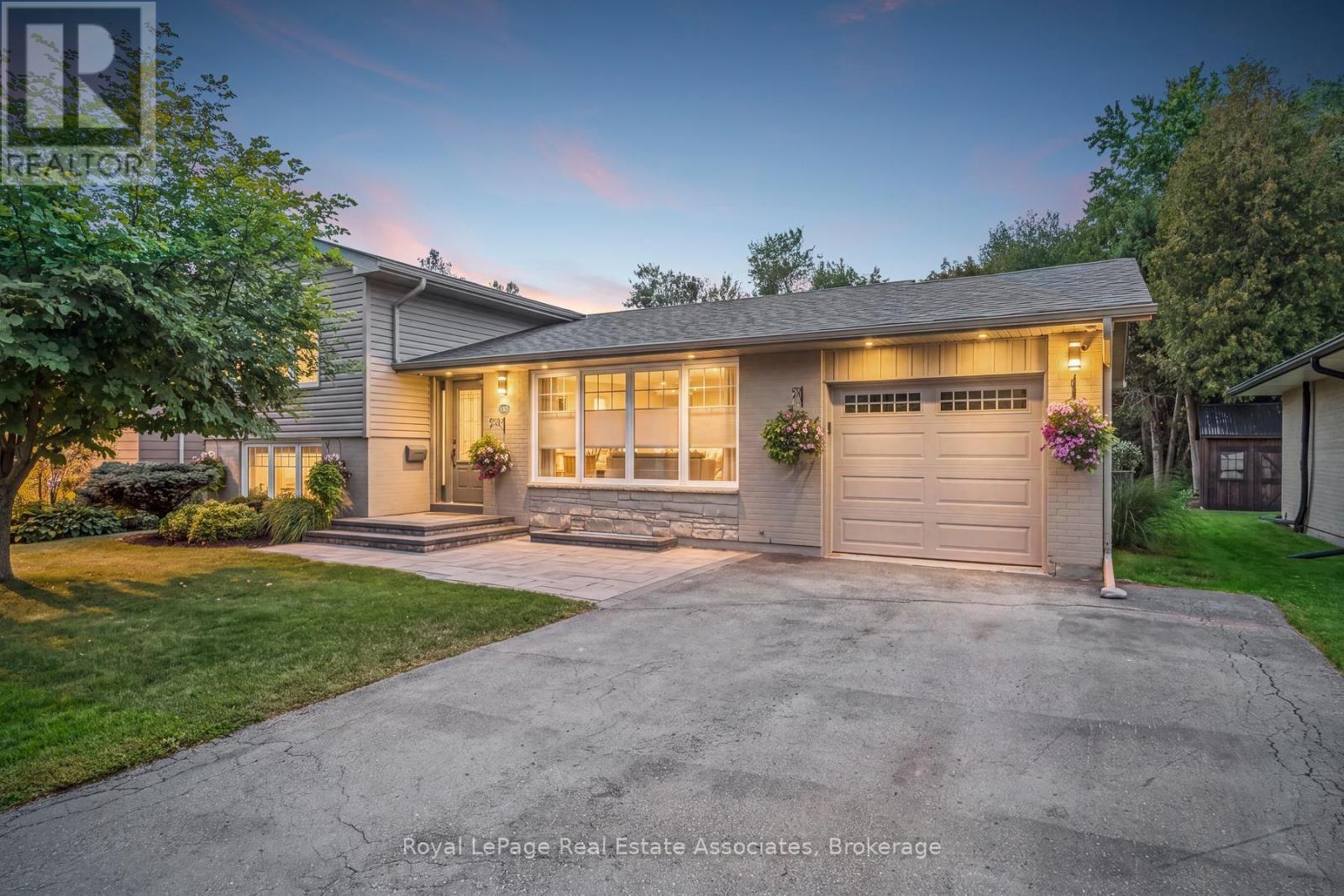 132 Elmore Drive, Halton Hills (Ac Acton), Ontario  L7J 1T2 - Photo 1 - W13818338