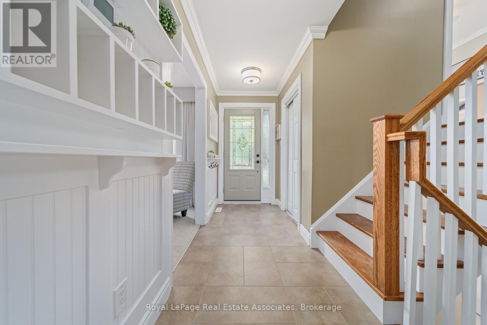 132 Elmore Drive, Halton Hills (Ac Acton), Ontario  L7J 1T2 - Photo 8 - W13818338