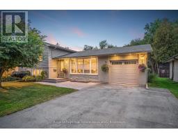 <div class="price">$949,000</div> 132 Elmore Drive, Halton Hills (Ac Acton)<br><div style="margin-bottom:8px;"><small>Royal LePage Real Estate Associates</small></div><div class='bed_bath'>4 Bed | 2 Bath</div>