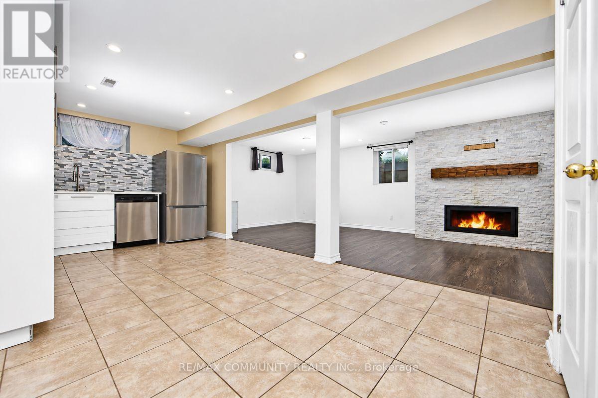 Bsmt - 52 Maple Avenue, Halton Hills (Georgetown), Ontario  L7G 1X7 - Photo 4 - W13818616
