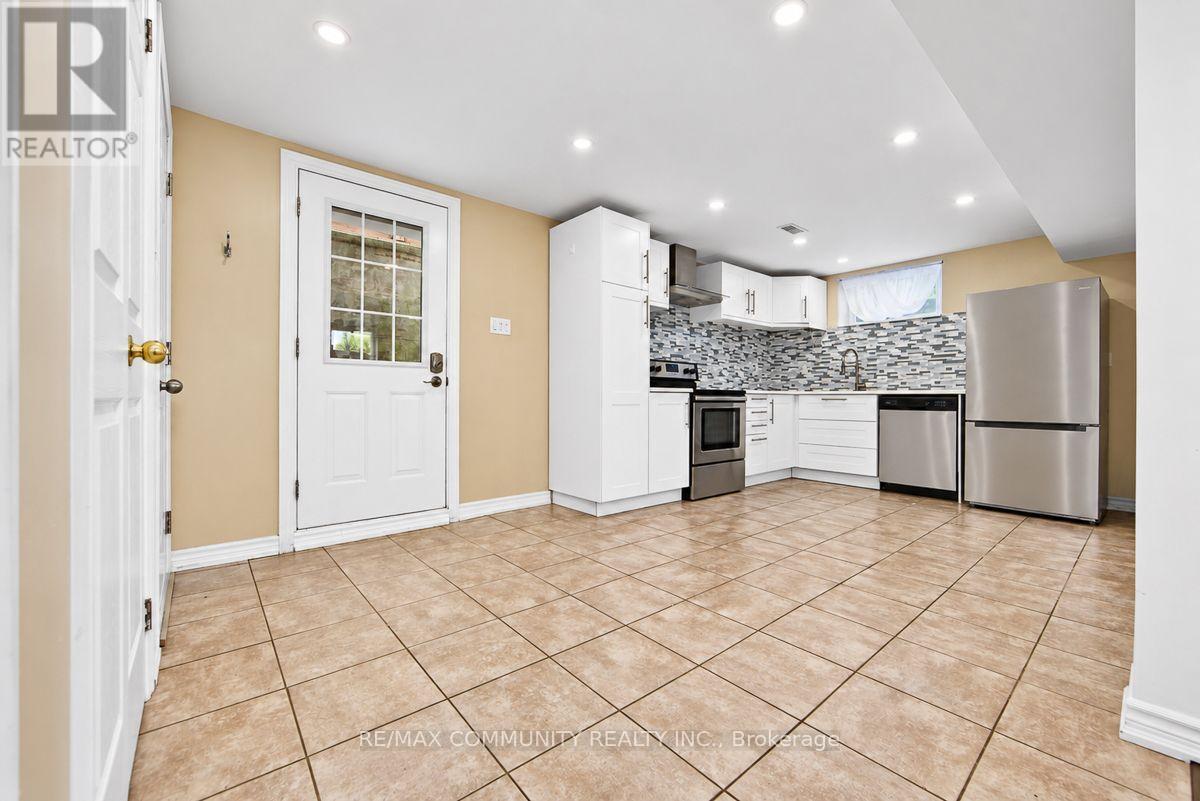 Bsmt - 52 Maple Avenue, Halton Hills (Georgetown), Ontario  L7G 1X7 - Photo 7 - W13818616