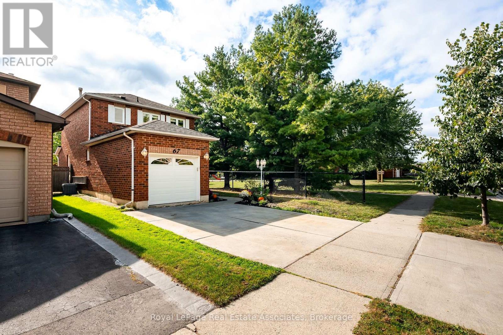 67 Smith Drive, Halton Hills (Georgetown), Ontario  L7G 5S7 - Photo 10 - W13819212