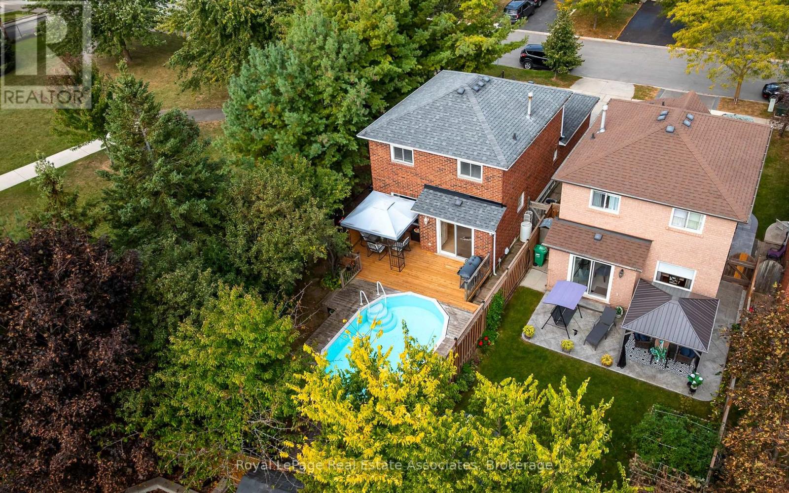 67 Smith Drive, Halton Hills (Georgetown), Ontario  L7G 5S7 - Photo 6 - W13819212