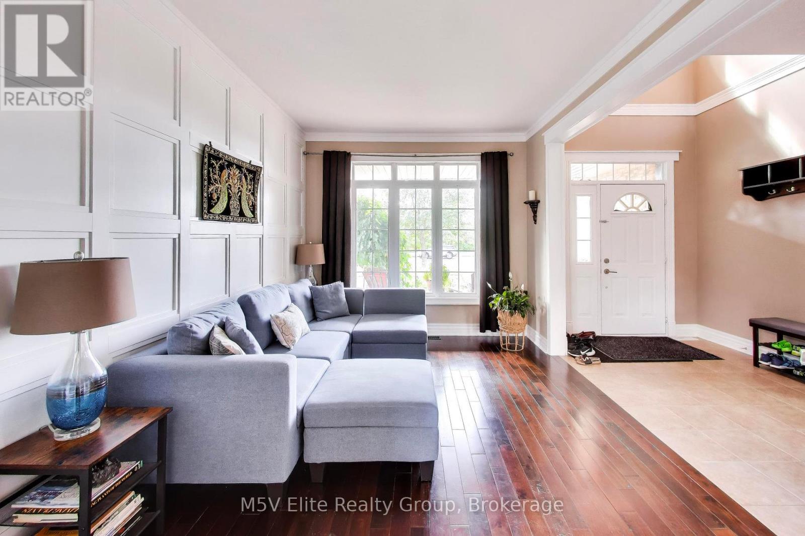 189 Churchill Road, Halton Hills (Ac Acton), Ontario  L7J 3B4 - Photo 4 - W13821396