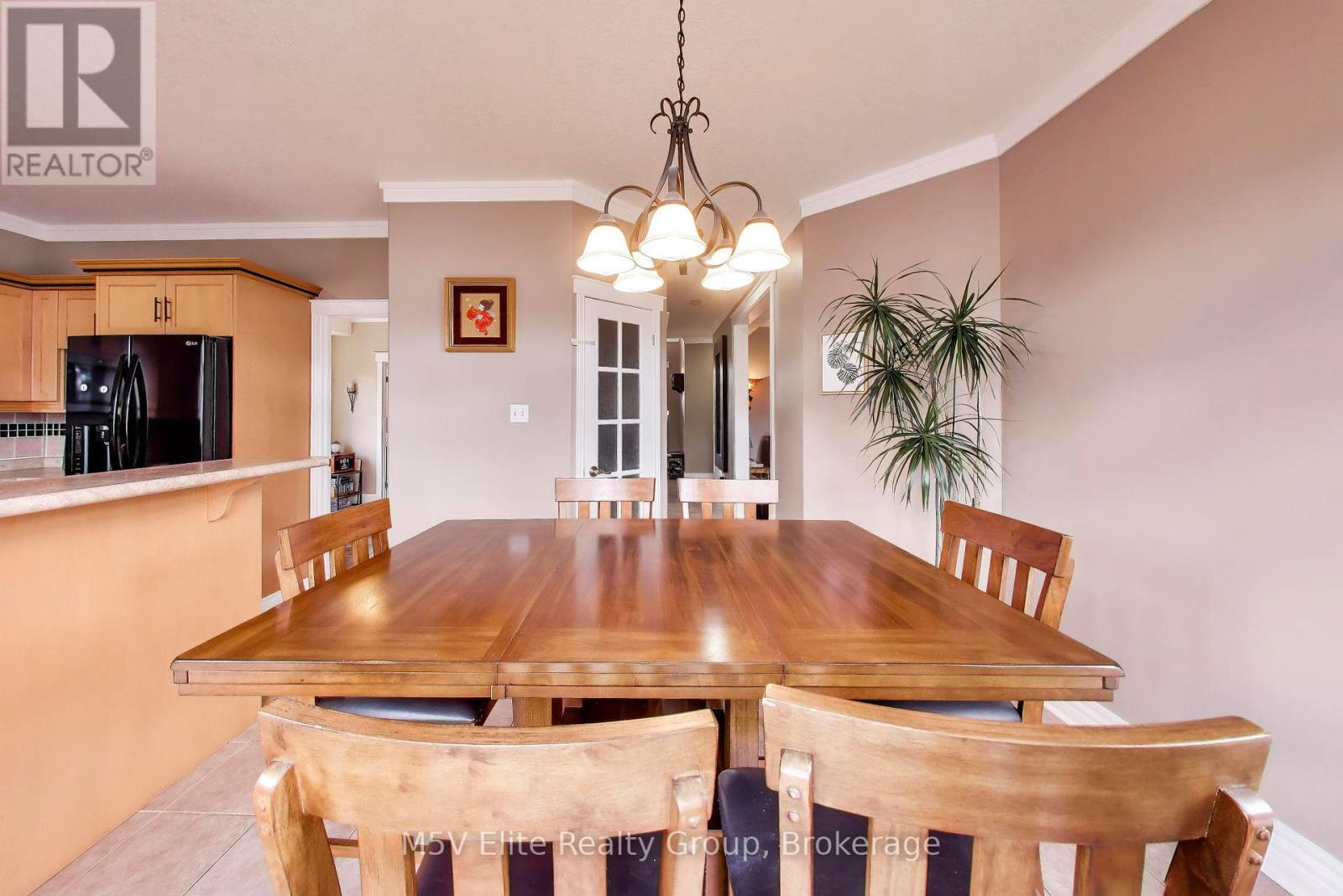 189 Churchill Road, Halton Hills (Ac Acton), Ontario  L7J 3B4 - Photo 6 - W13821396