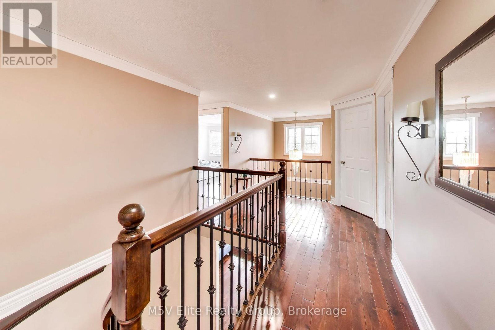 189 Churchill Road, Halton Hills (Ac Acton), Ontario  L7J 3B4 - Photo 8 - W13821396