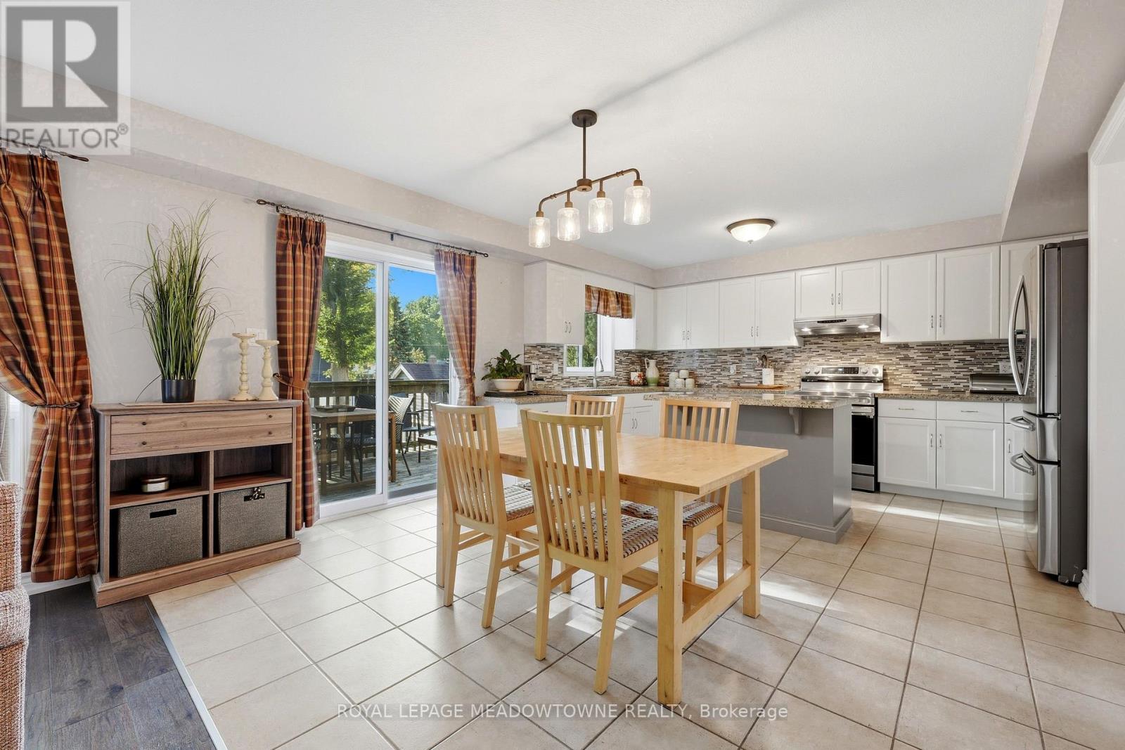 15 Costigan Court, Halton Hills (Georgetown), Ontario  L7G 6J1 - Photo 10 - W13822786