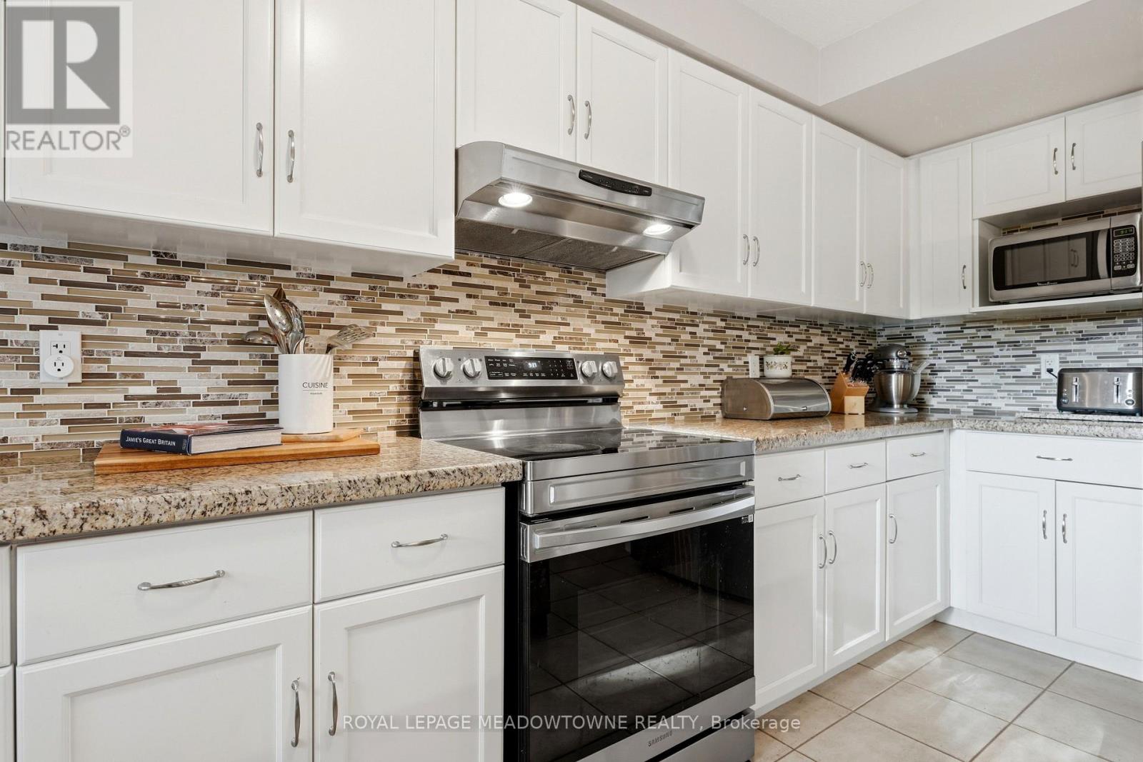 15 Costigan Court, Halton Hills (Georgetown), Ontario  L7G 6J1 - Photo 13 - W13822786