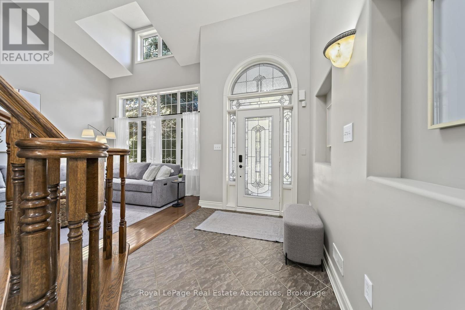 50 Arborglen Drive, Halton Hills (Georgetown), Ontario  L7G 6L2 - Photo 7 - W13823144