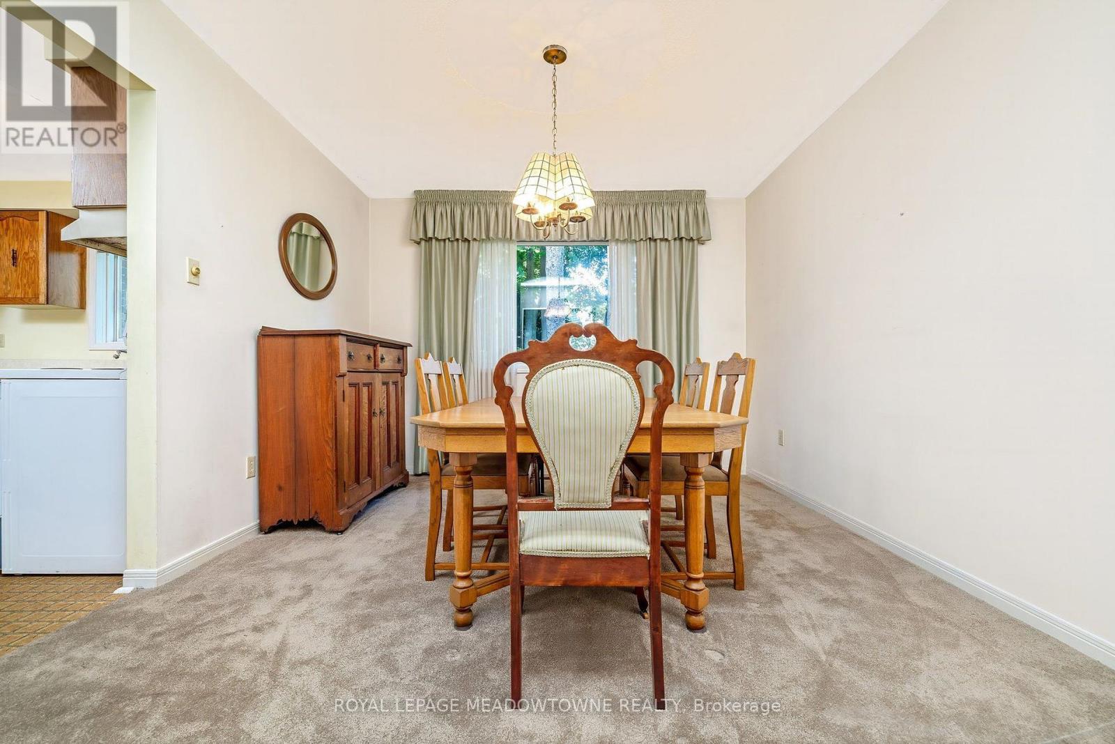 12 Mullen Place, Halton Hills (Glen Williams), Ontario  L7G 2R9 - Photo 11 - W13823676